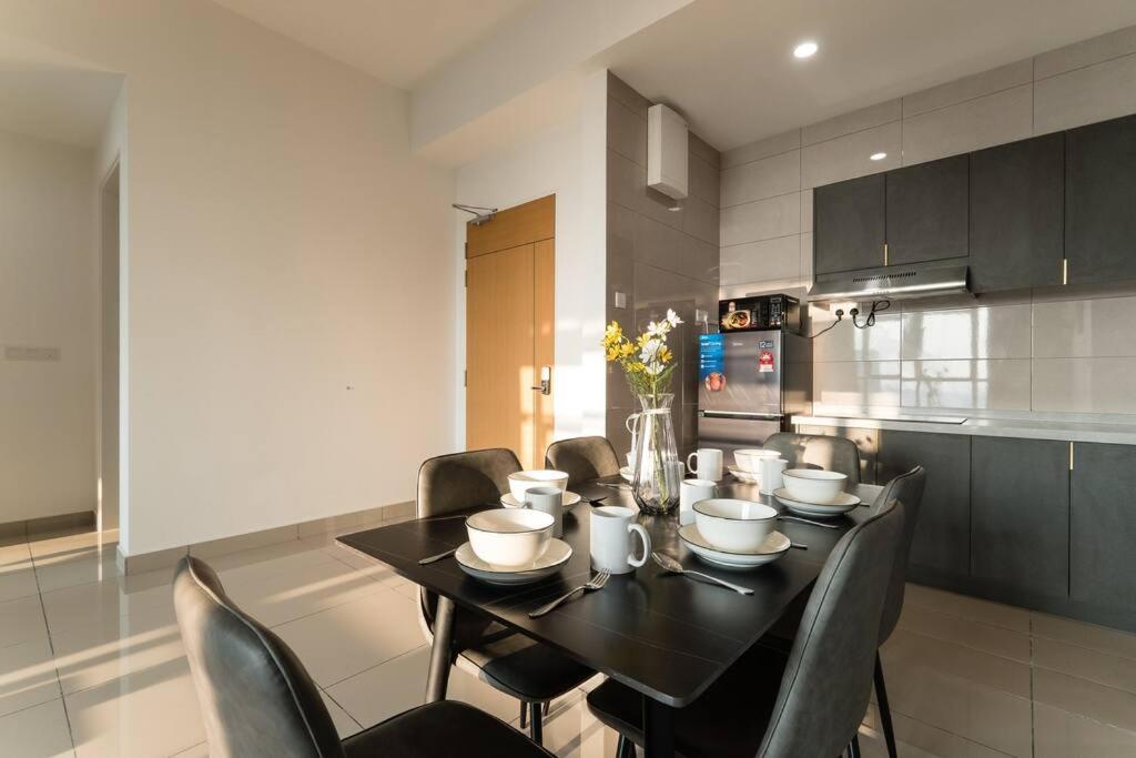 Conezion Residence Putrajaya 3BR6Pax IOI City Mall Esterno foto