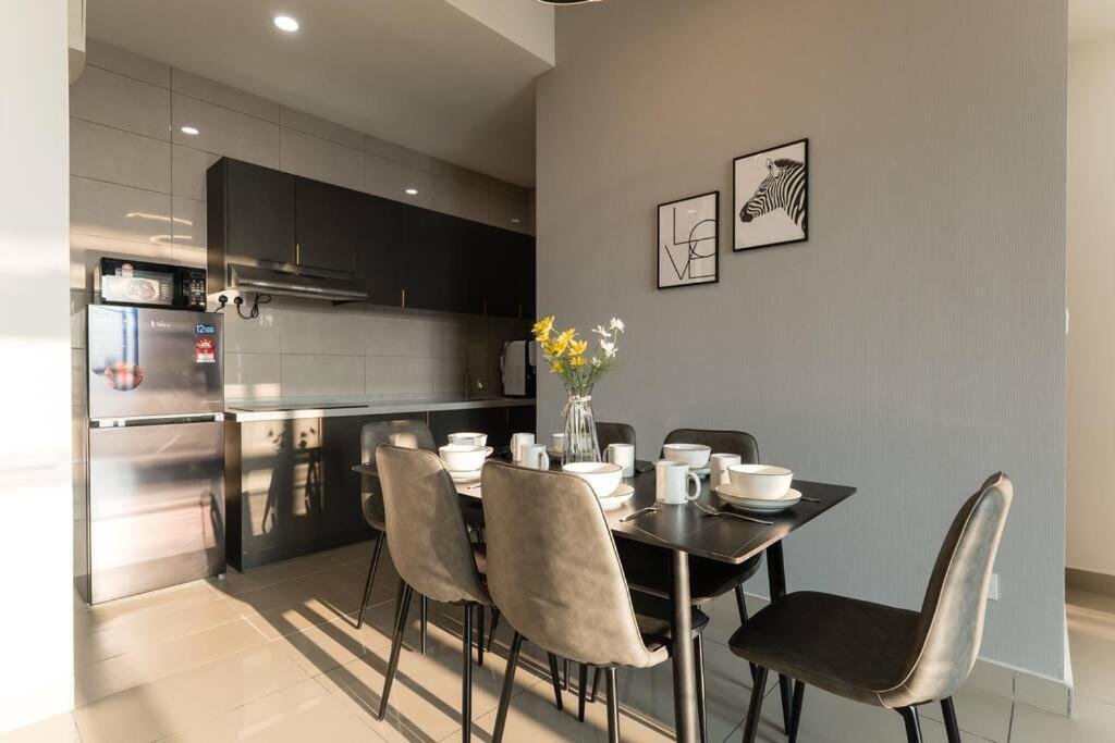 Conezion Residence Putrajaya 3BR6Pax IOI City Mall Esterno foto